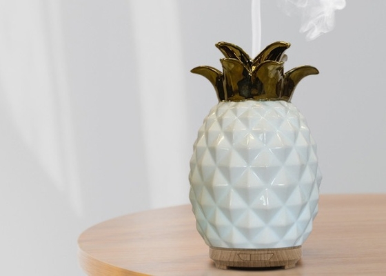 120ml Altın yaprak Ananas aromaterapi uçucu yağ Difüzör Seramik soğuk sis Ultrasonik Nemlendirici 7 renk LED